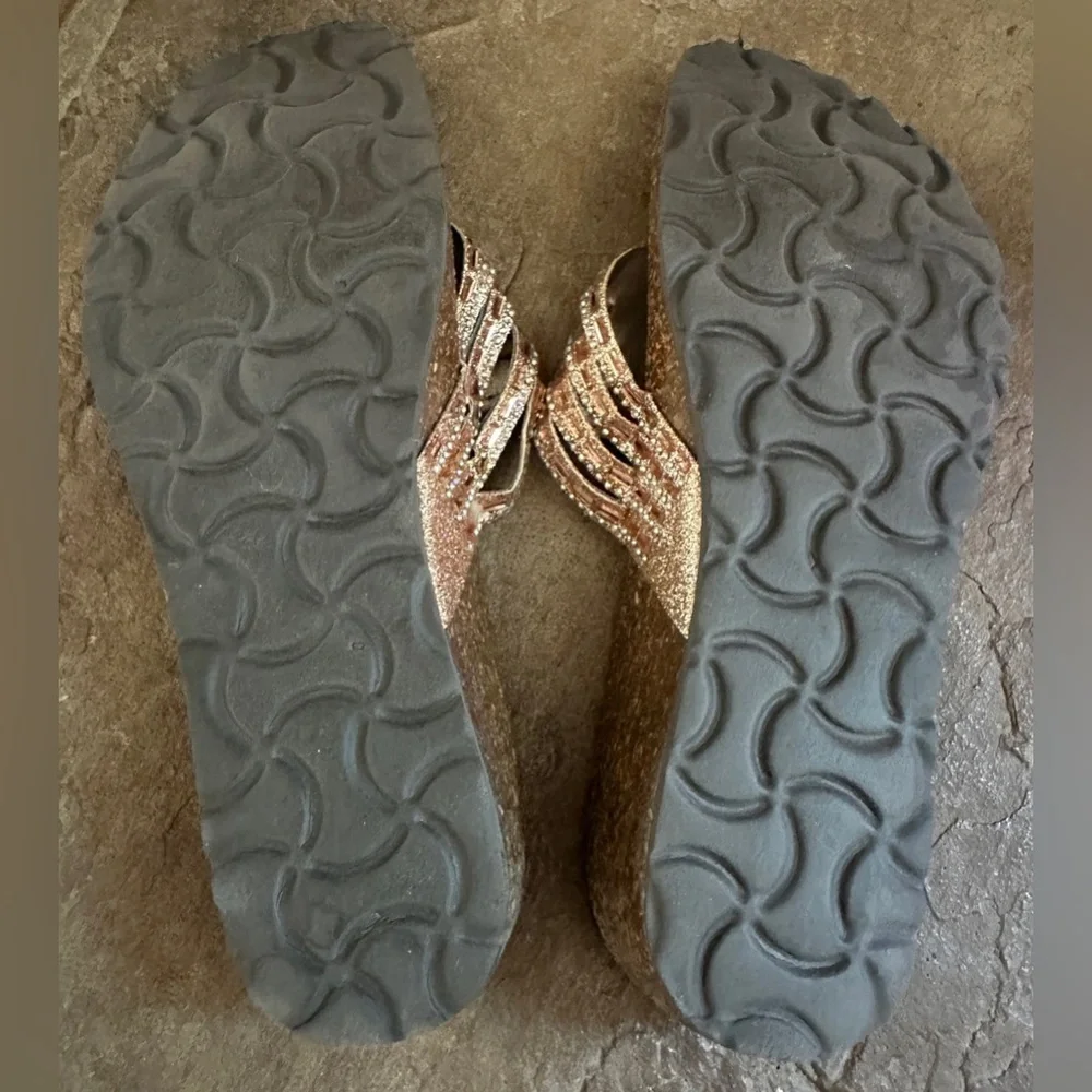 Italian Shoemakers “Galaxy” Embellished Wedge Sandals – Rose Gold (Size 8.5)
